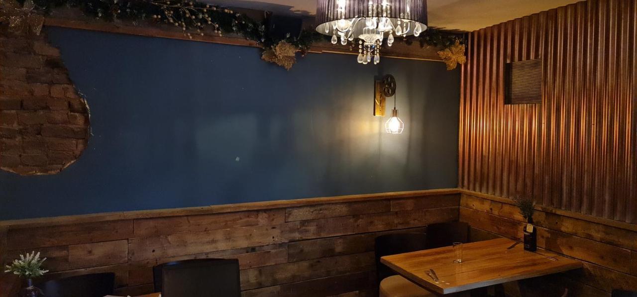 The Waterside Bar, Rooms & Restaurant Swinton (Greater Manchester) Exterior foto