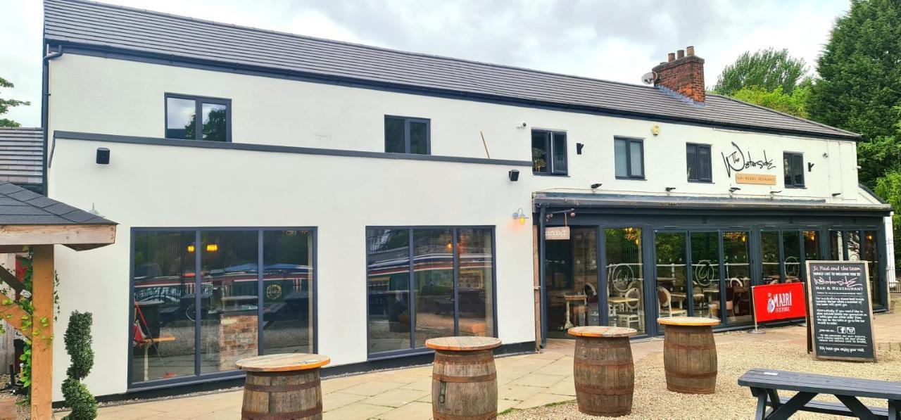 The Waterside Bar, Rooms & Restaurant Swinton (Greater Manchester) Exterior foto